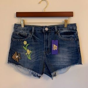 Low Rise Denim Junior Shorts